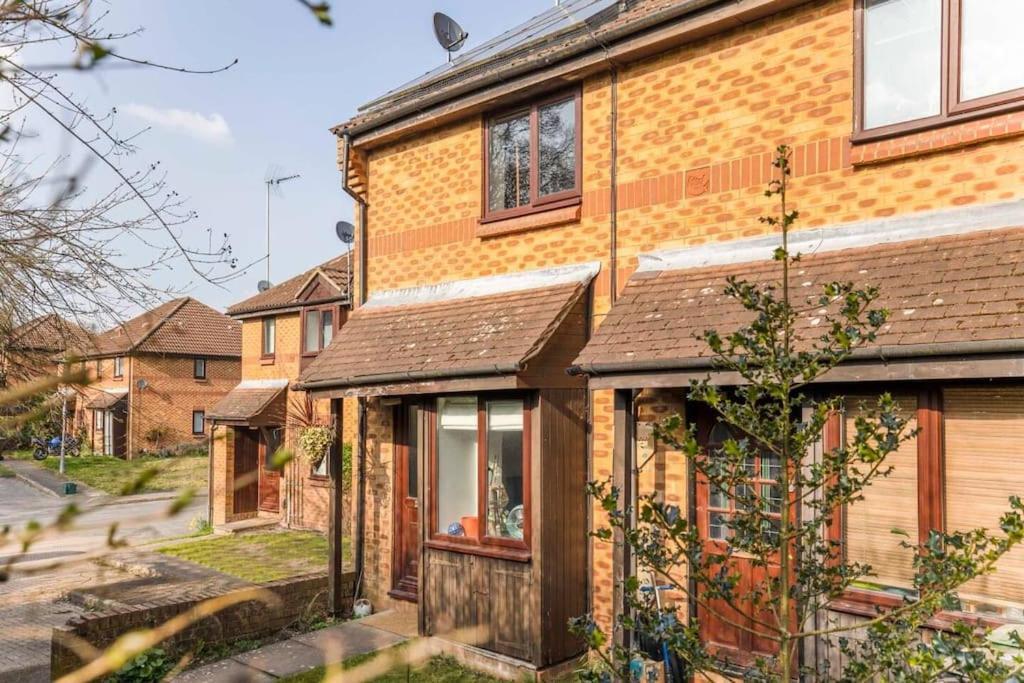 Quiet & Secluded St Albans House Villa Exterior photo